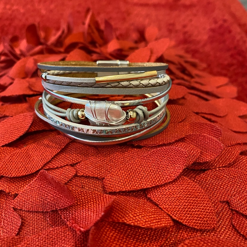 Bracelet - Picture 2 of 3